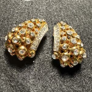 Elizabeth Taylor For Avon Gold Tone "Evening Star" Clip On Earrings Signed